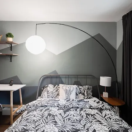 Spacious Room With Ensuite Bathroom Near Subway, Koreatown & Uoft Toronto Extérieur photo